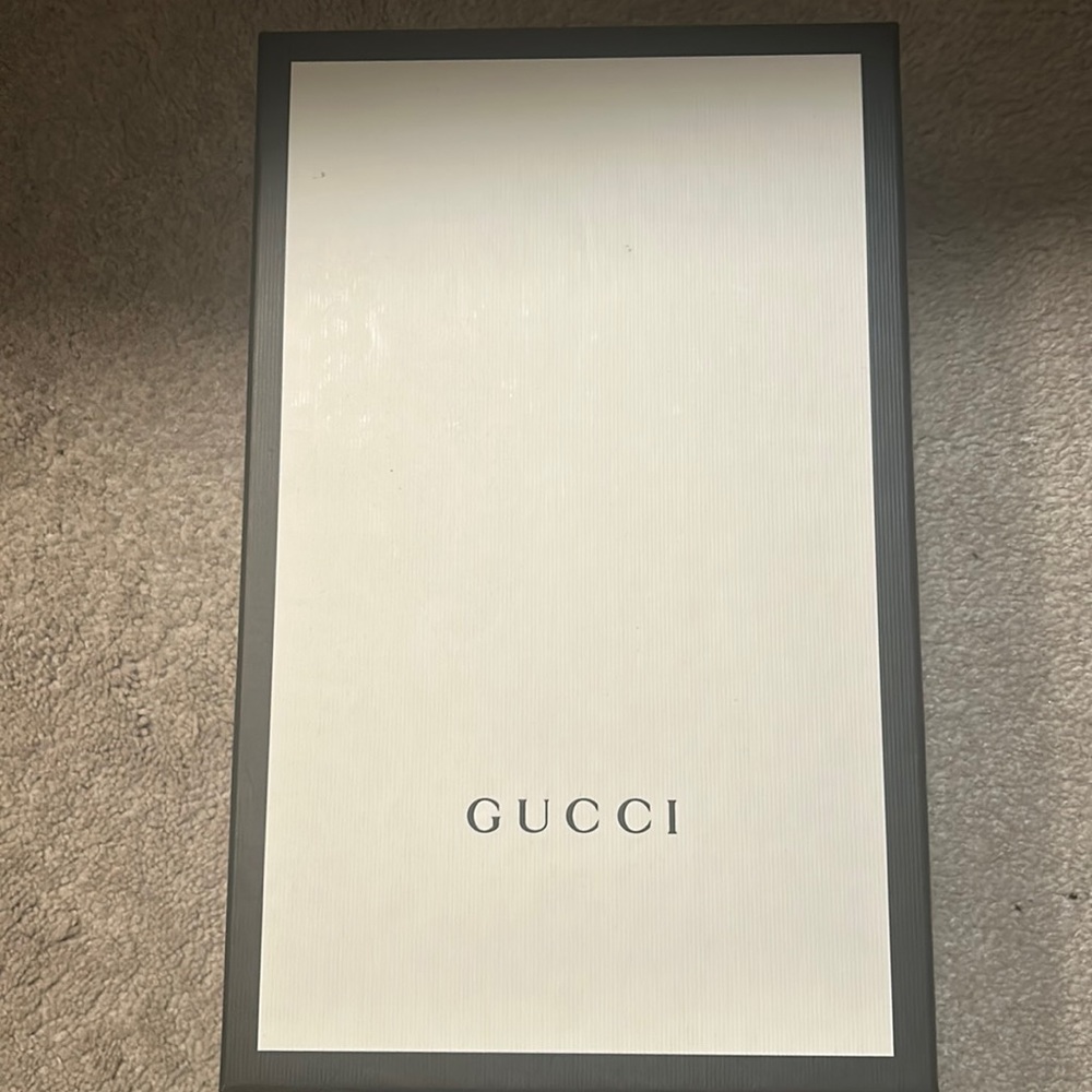 Gucci sneakers womens size 39
